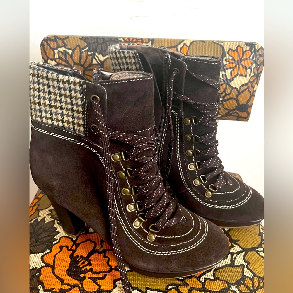 NWT Hush puppies waterproof warm booties